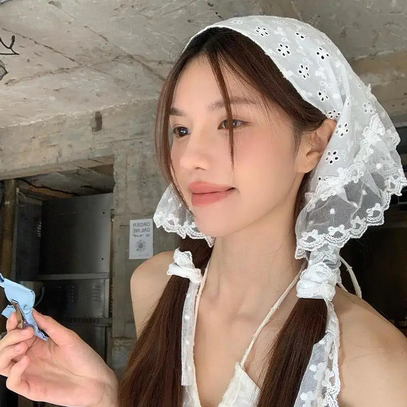 Retro Lace Triangle Scarf
