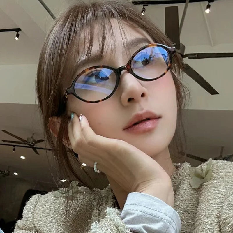 Oval Frame Shades