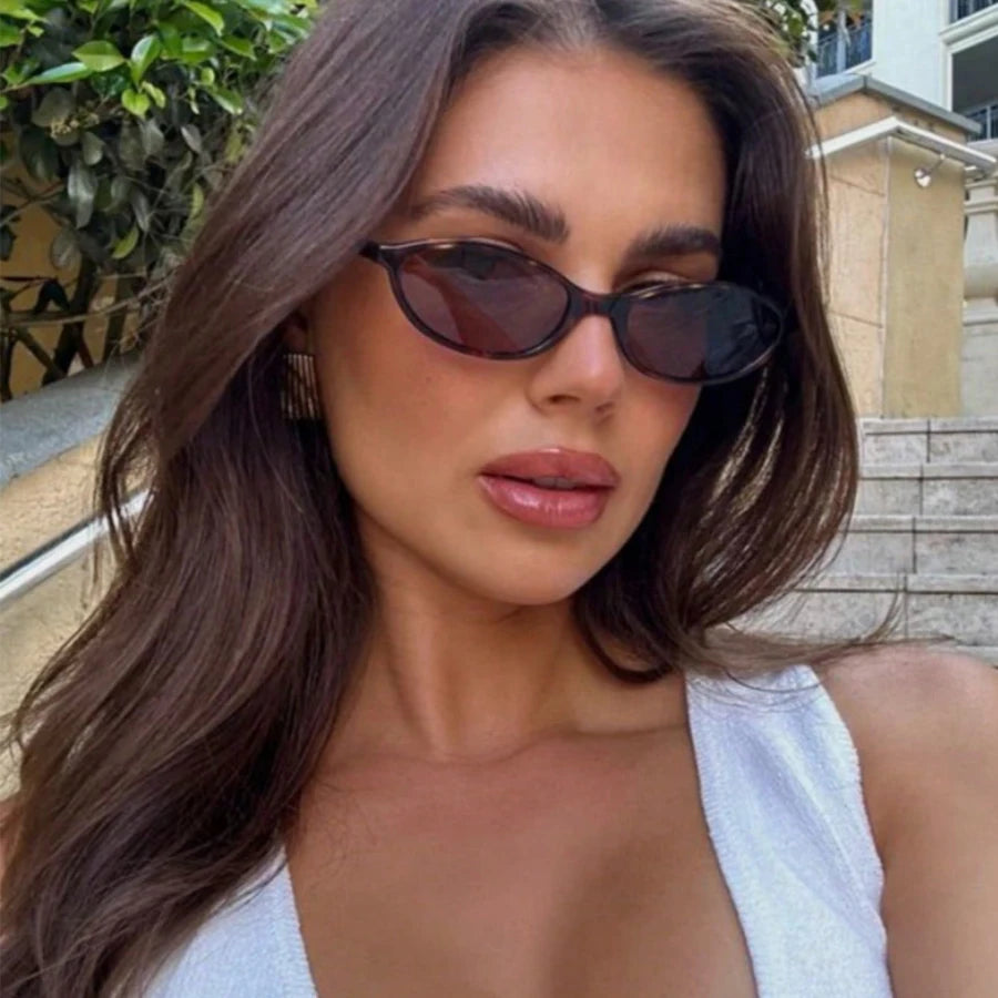 Retro Oval Frame Shades